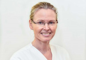 Stjärntandläkarna AB  Tandläkare & Tandhygienist Orgnr 556940-4410 Tel 040- 608 01 40 Erikslustvägen 46 Malmö